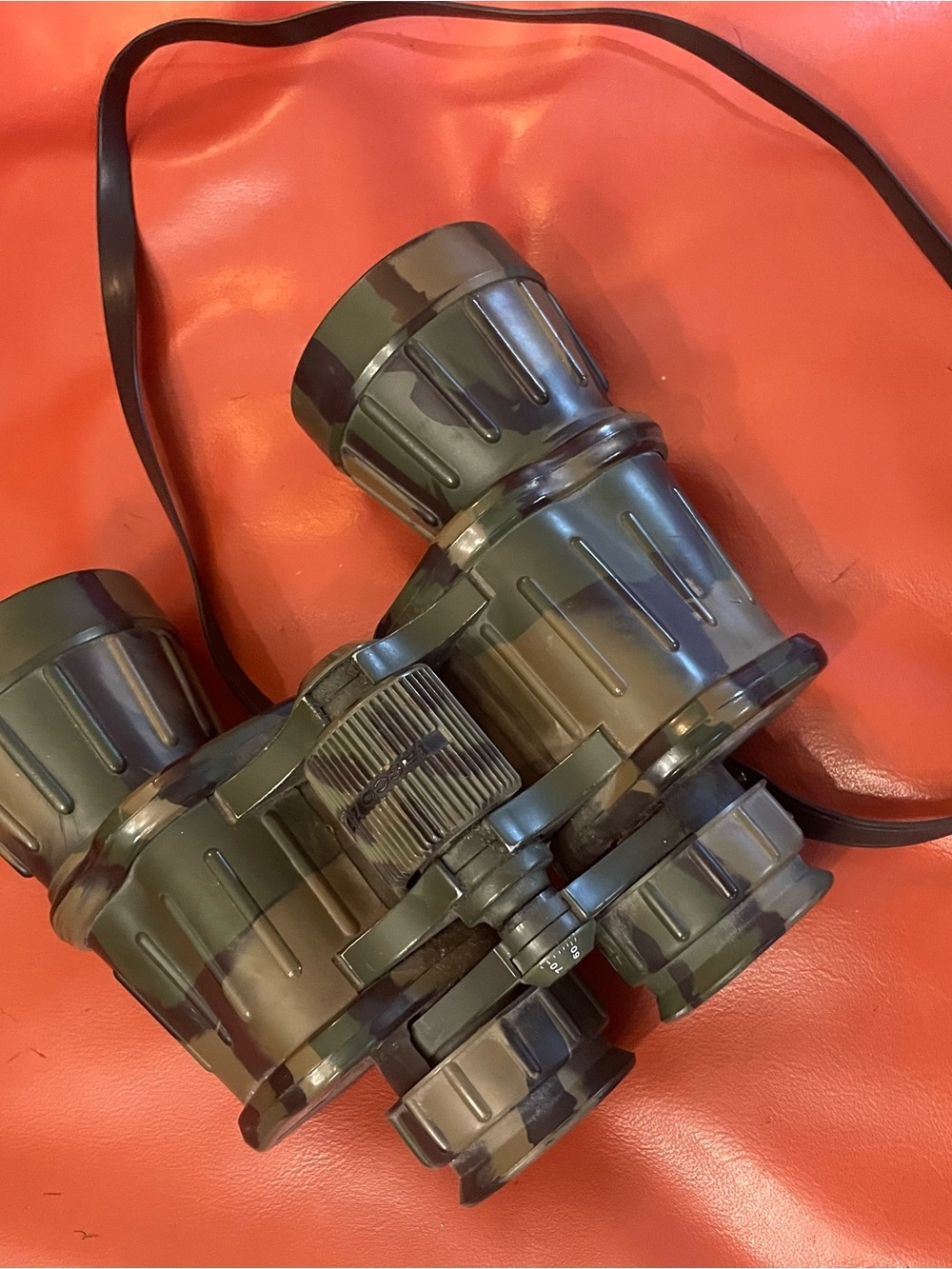 Tasco 10x50 Camouflage Binoculars. Model 223 CRZ Wide Angle